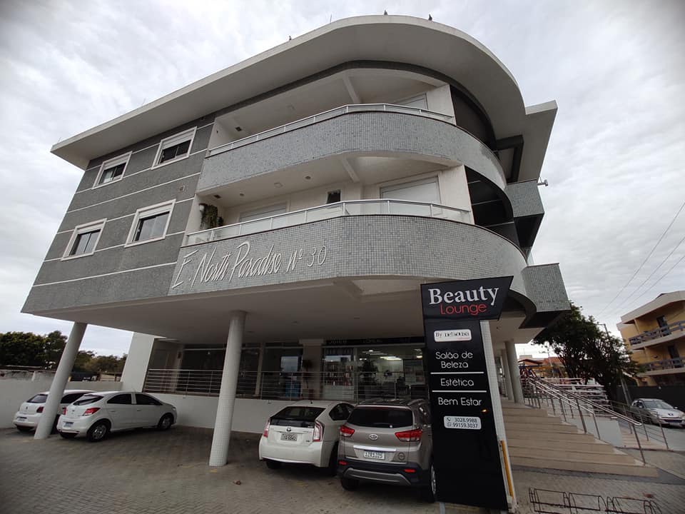 Cond. North Paradise