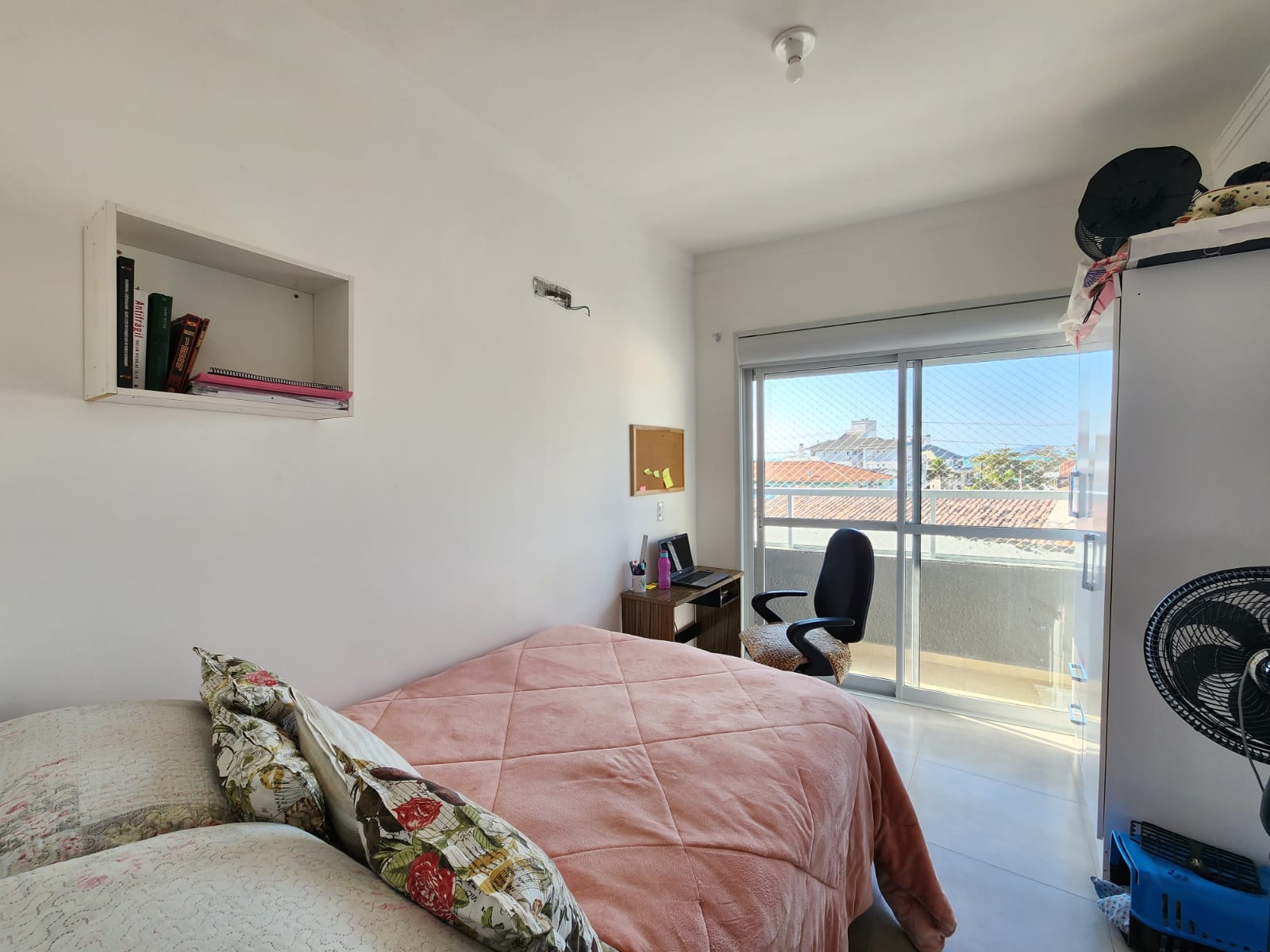 Dpto. Espanha con vista al mar