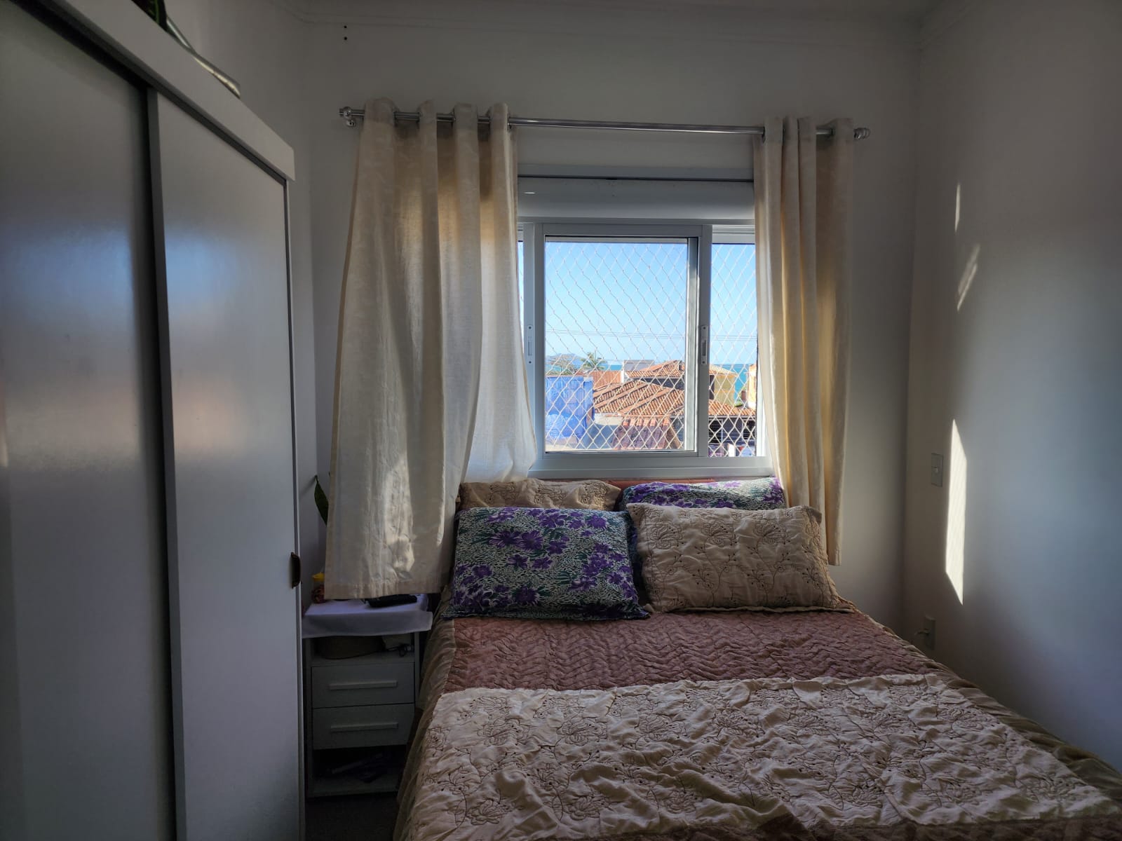 Dpto. Espanha con vista al mar